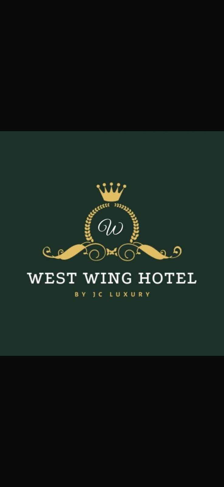 West Wing Hotel Лагос Екстериор снимка